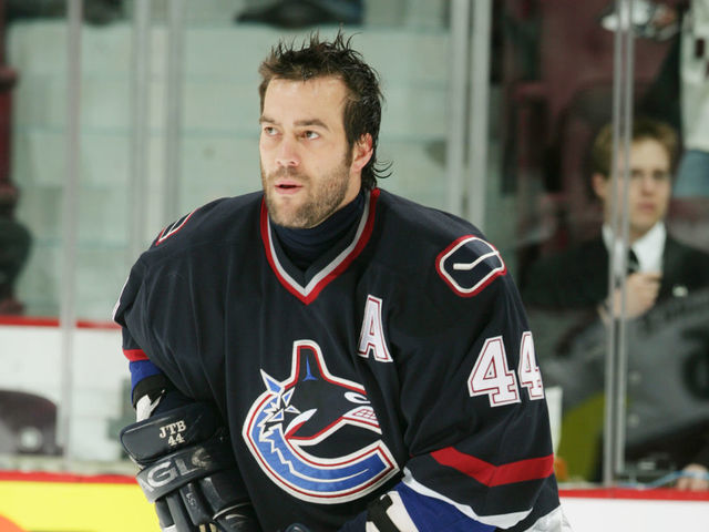 Todd Bertuzzi Vancouver Canucks 8x10 Photograph – Pro Am Sports